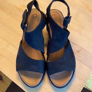 Clarks un plaza sling back nubuck sandal size 8.5